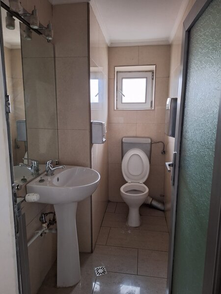 Sector 1, Piata Romana.